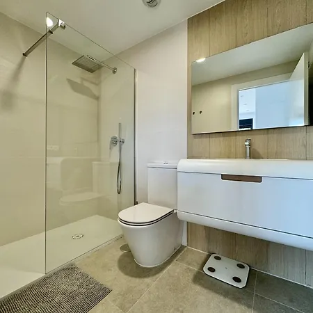 Iconic By United Renters Apartment *