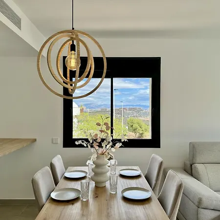 Iconic By United Renters Gran Alacant